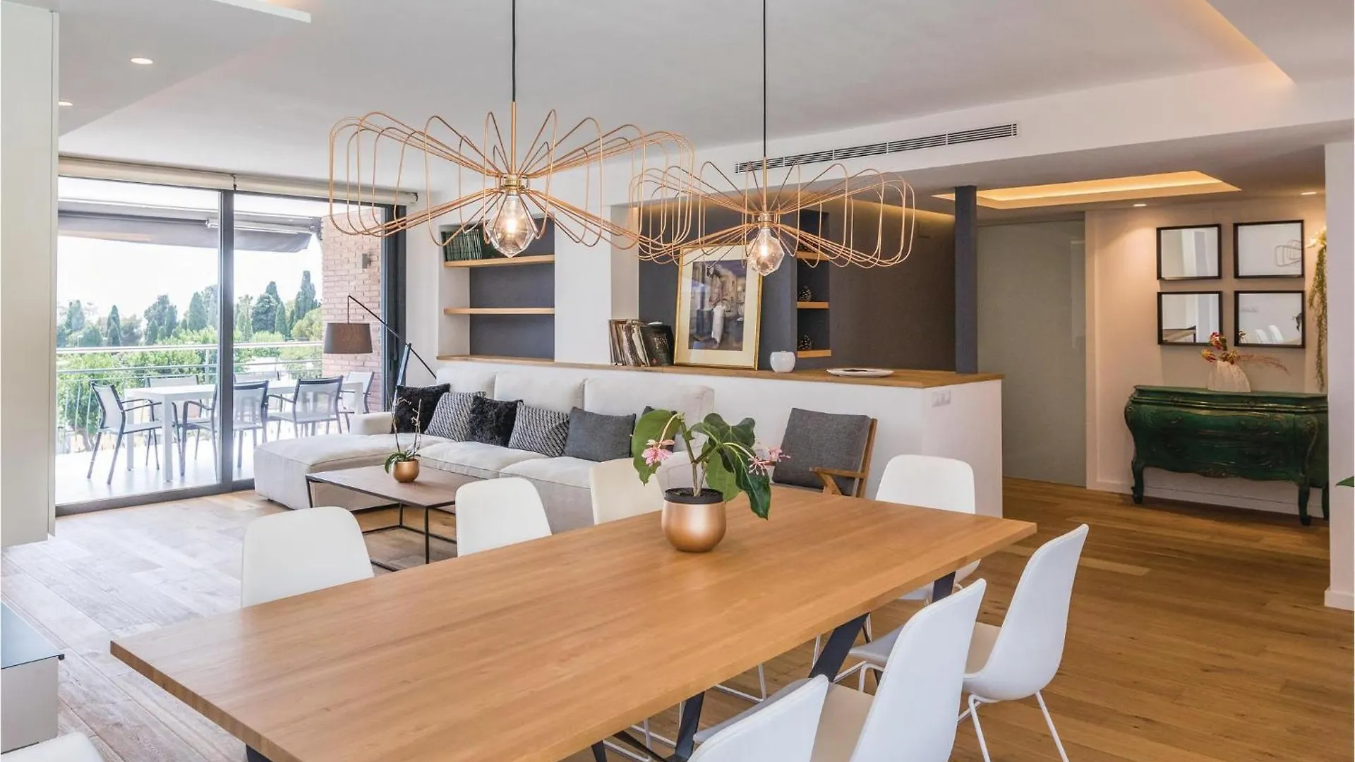 Cozy Home In Alella With Kitchen 0*,